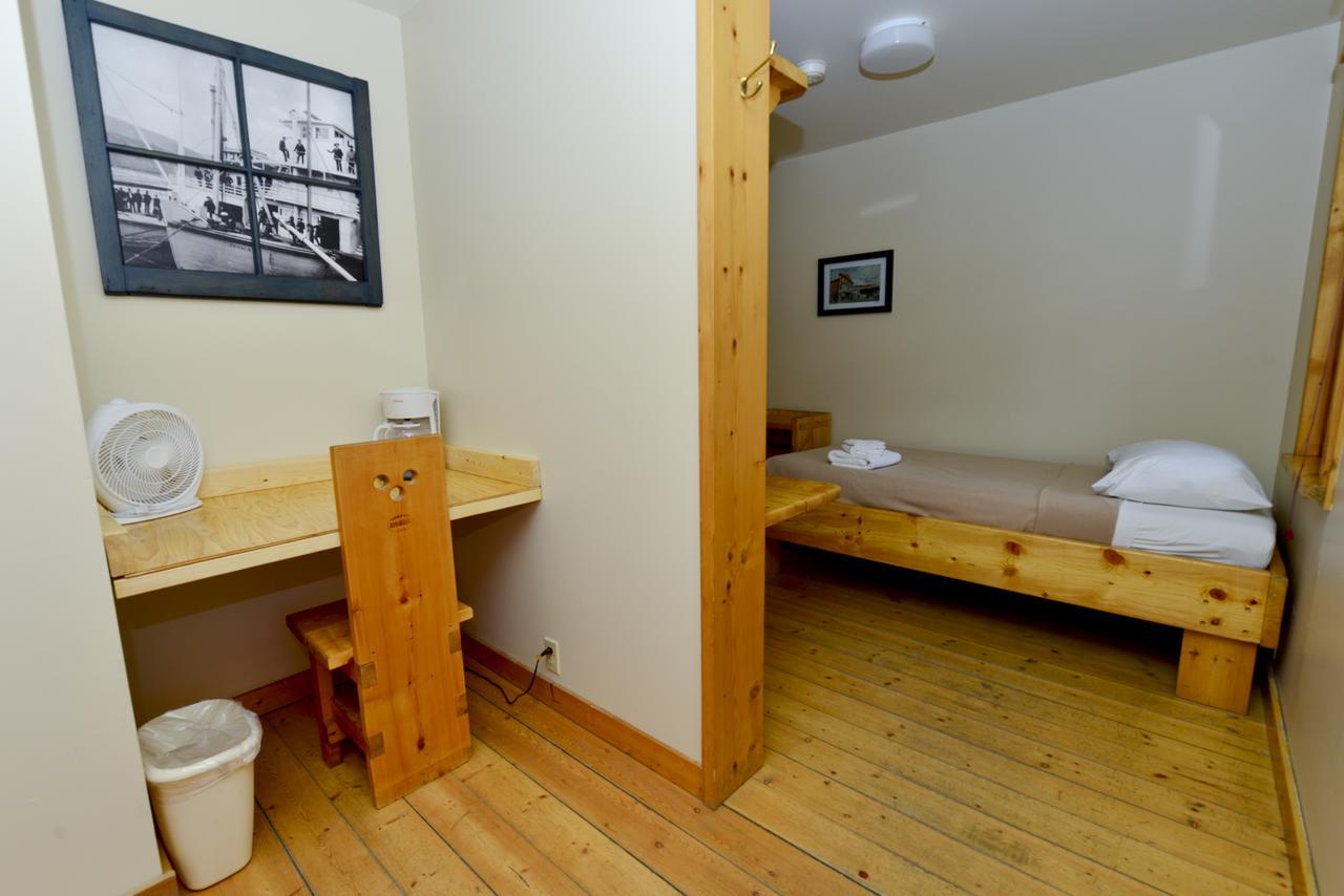 The Bunkhouse Hotel Dawson City Kültér fotó